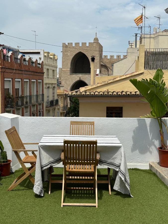 Serranos Valência Exterior foto